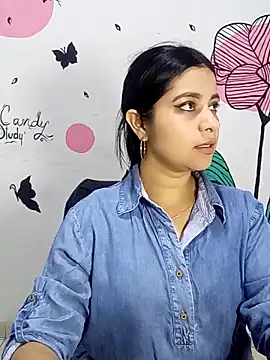 Snapshot of ValerieLove_ chatting on October 13, 7:48 pm ValerieLove online show from October 13, 7:48 pm