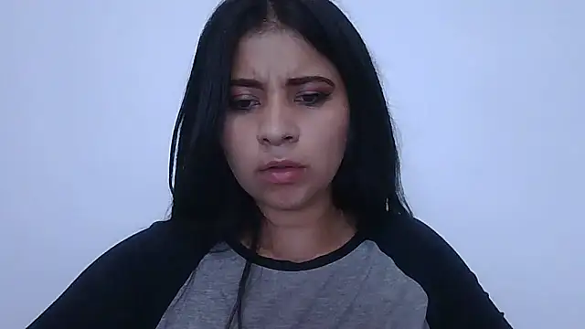 ValerieLove  online show from November 9, 8:02 pm