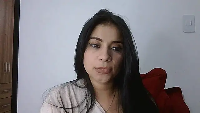 ValerieLove  online show from November 25, 5:41 am