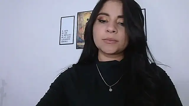 ValerieLove  online show from February 5, 7:43 pm