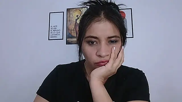 ValerieLove  online show from February 10, 9:03 pm