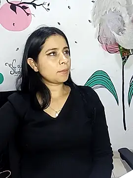 ValerieLove  online show from November 7, 7:51 pm