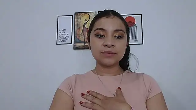 ValerieLove  online show from March 3, 9:44 pm