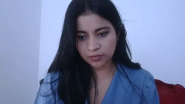 ValerieLove  online show from December 3, 8:08 pm