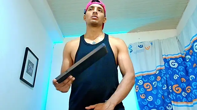 Snapshot of Smith_Fitness chatting on June 10, 2:02 am Smith Fitness online show from June 10, 2:02 am