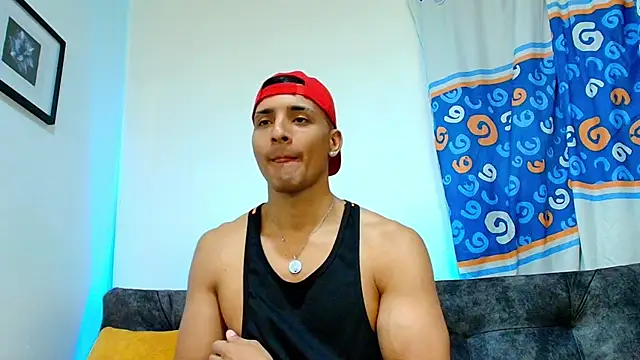 Snapshot of Smith_Fitness chatting on June 23, 12:58 pm Smith Fitness online show from June 23, 12:58 pm