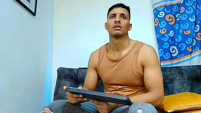 Snapshot of Smith_Fitness chatting on July 12, 6:09 pm Smith Fitness online show from July 12, 6:09 pm