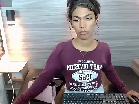 Snapshot of Penelopee_Rouse chatting on November 9, 7:29 pm Penelopee Rouse online show from November 9, 7:29 pm