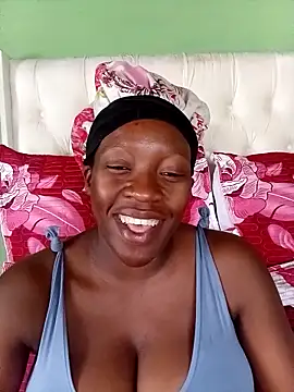 BeautyQueenX22 online show from March 12, 11:03 am