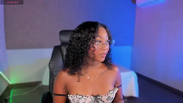 Snapshot of Kishalove_ chatting on October 13, 10:39 am Kishalove online show from October 13, 10:39 am