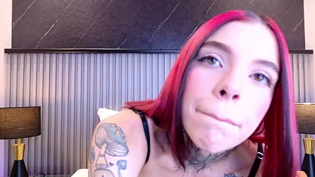 Meganreed  online show from May 19, 10:28 pm
