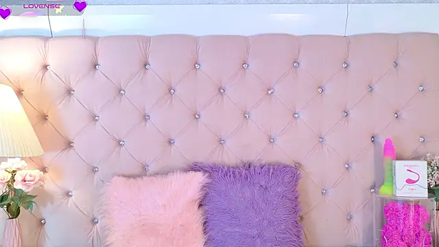 CaterinaRomano online show from February 2, 2:16 pm