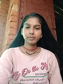 Snapshot of Yatiksha_Beby chatting on September 23, 8:32 am Yatiksha Beby online show from September 23, 8:32 am