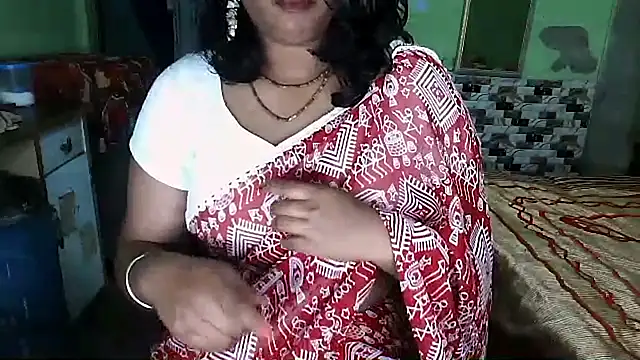 DearKimmi online show from February 3, 6:35 pm