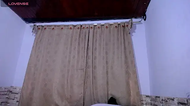 DaraKat18 online show from February 11, 10:09 pm