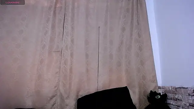 DaraKat18 online show from April 22, 10:16 pm