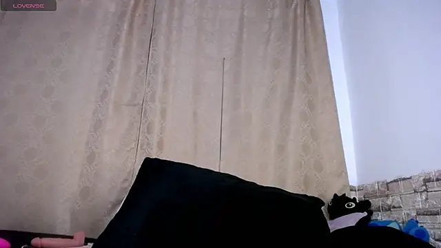 DaraKat18 online show from April 21, 10:27 pm