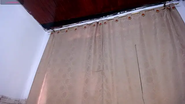 DaraKat18 online show from April 14, 10:15 pm