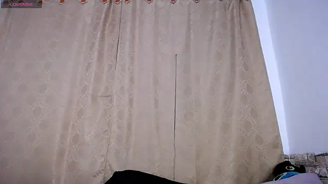 DaraKat18 online show from April 21, 2:03 am