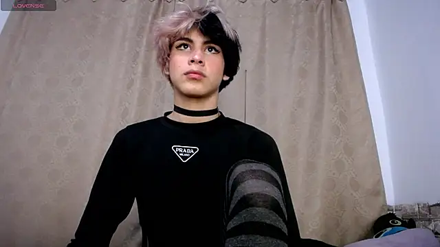 DaraKat18 online show from April 21, 2:51 am