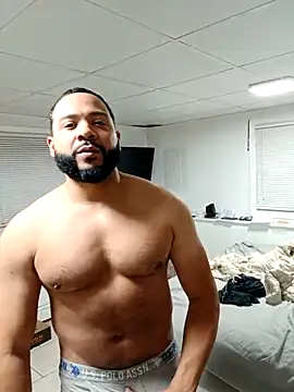 tripping385 online show from November 19, 2:00 am