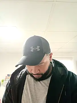 tripping385 online show from October 30, 7:00 pm