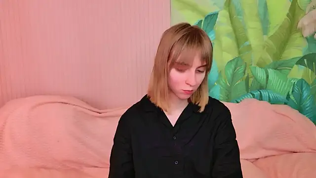 Snapshot of Beverly_Gomes chatting on December 15, 3:18 pm Beverly Gomes online show from December 15, 3:18 pm