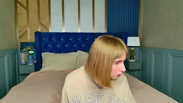 Snapshot of Beverly_Gomes chatting on February 15, 5:19 am Beverly Gomes online show from February 15, 5:19 am