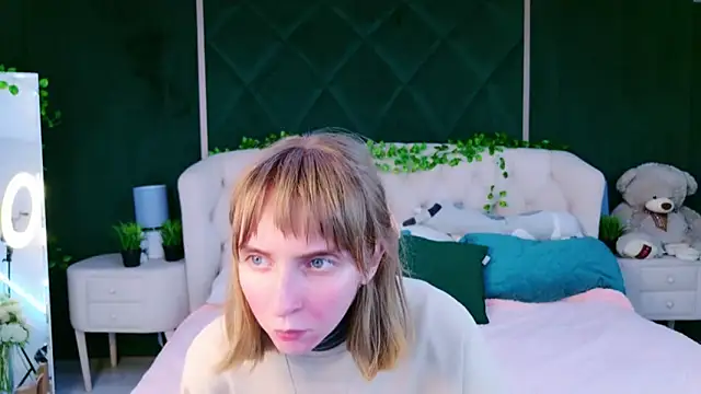 Beverly Gomes online show from October 9, 3:45 pm