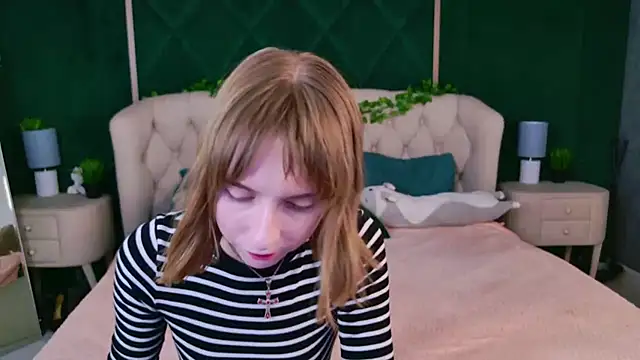 Beverly Gomes online show from November 17, 3:38 pm