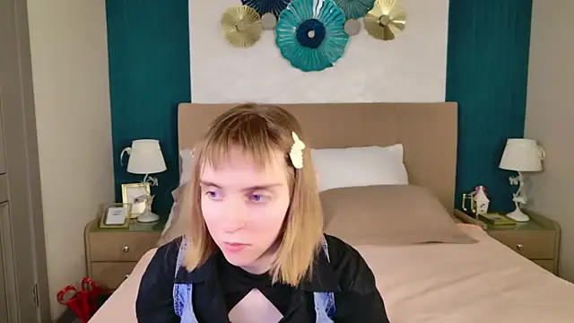 Snapshot of Beverly_Gomes chatting on February 11, 3:23 pm Beverly Gomes online show from February 11, 3:23 pm