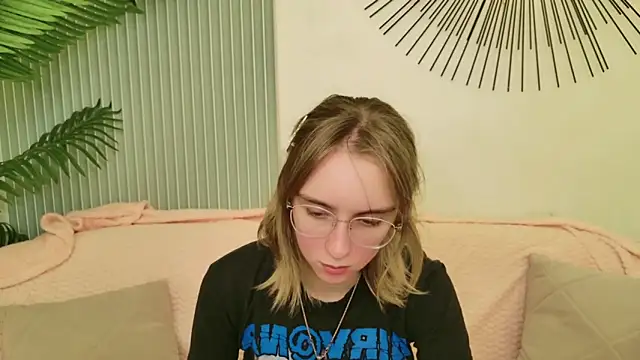 Beverly Gomes online show from September 20, 11:59 am