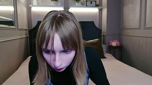 Beverly Gomes online show from November 6, 3:38 pm