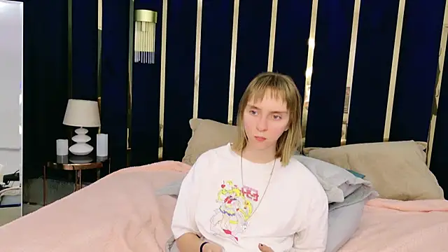 Beverly Gomes online show from September 24, 7:53 pm