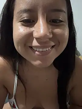 Alaia33200 online show from June 26, 2:28 am