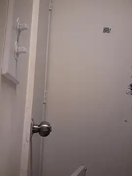 Snapshot of DarkSkinStroker chatting on November 4, 3:54 am DarkSkinStroker online show from November 4, 3:54 am