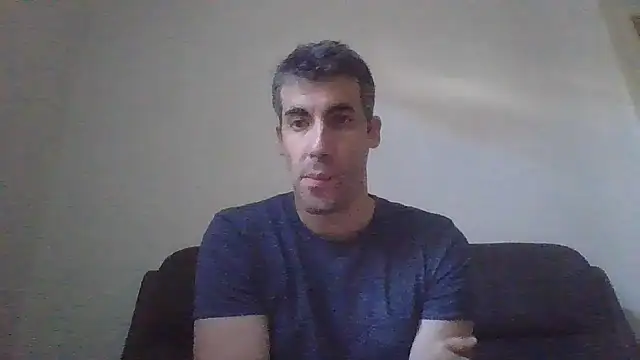 JulioIsHere4you online show from November 9, 10:52 am