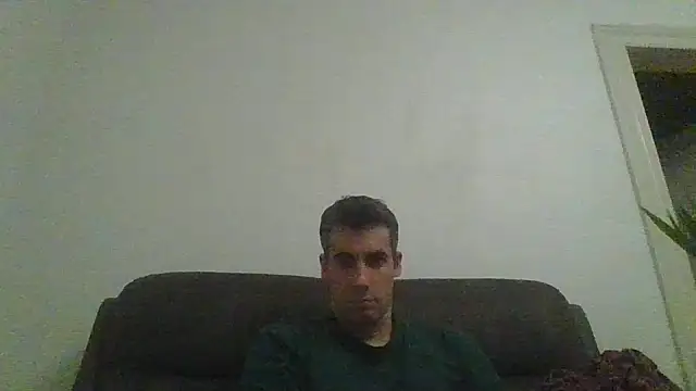 JulioIsHere4you online show from November 11, 11:20 pm