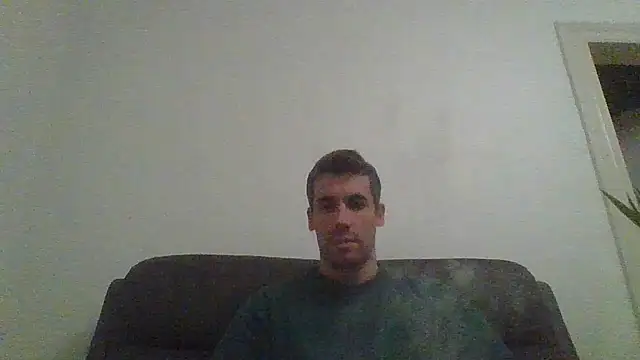 JulioIsHere4you online show from November 10, 11:10 pm