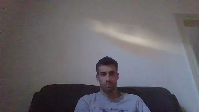 Snapshot of JulioIsHere4you chatting on September 19, 6:50 am JulioIsHere4you online show from September 19, 6:50 am