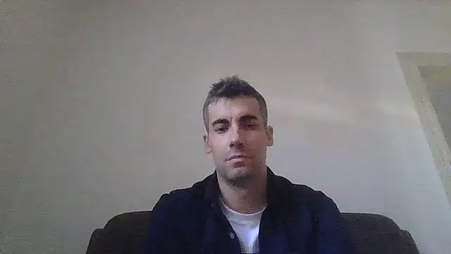 Snapshot of JulioIsHere4you chatting on October 11, 12:39 pm JulioIsHere4you online show from October 11, 12:39 pm