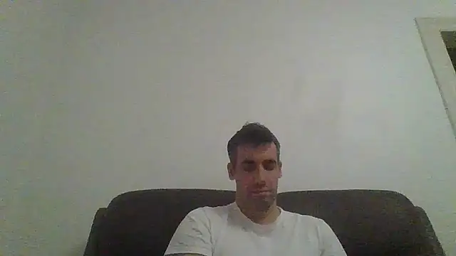 JulioIsHere4you online show from November 8, 9:07 pm