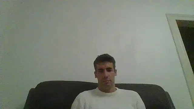 Snapshot of JulioIsHere4you chatting on September 27, 1:12 am JulioIsHere4you online show from September 27, 1:12 am