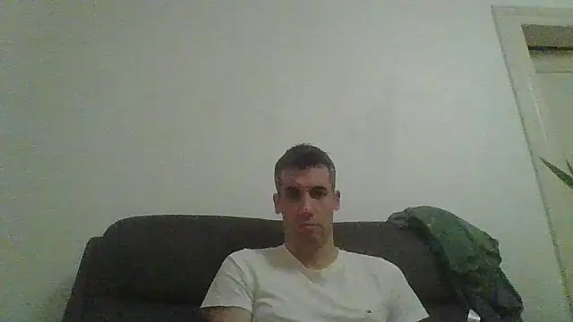 JulioIsHere4you online show from December 14, 12:28 am