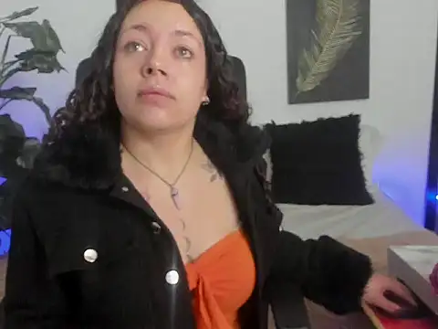 Snapshot of RubyStrong chatting on November 13, 12:09 pm RubyStrong online show from November 13, 12:09 pm