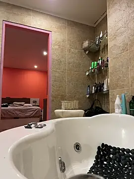 ruberofre online show from September 12, 5:45 pm