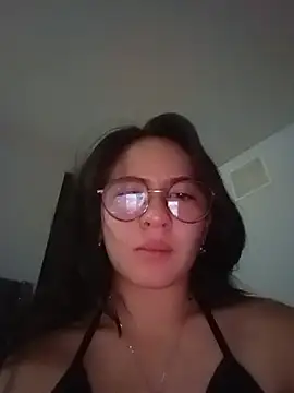 Bella Sumers online show from May 27, 6:48 pm