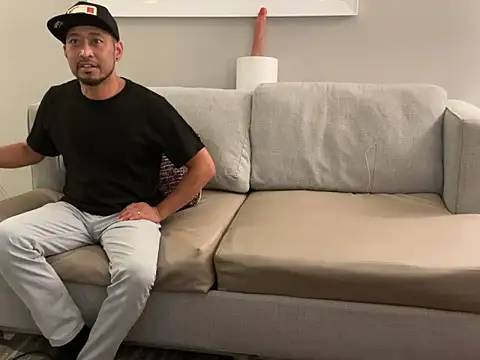 Snapshot of RiverTM chatting on September 14, 8:59 am RiverTM online show from September 14, 8:59 am