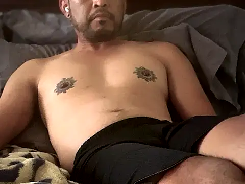 Snapshot of RiverTM chatting on September 28, 9:44 pm RiverTM online show from September 28, 9:44 pm