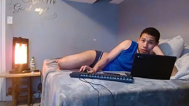 skiner222asd online show from April 14, 4:50 am